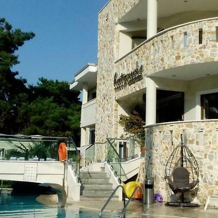 Hatzoudis Luxury Suites Криси Амудия Екстериор снимка