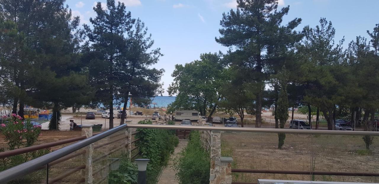 Hatzoudis Luxury Suites Криси Амудия Екстериор снимка
