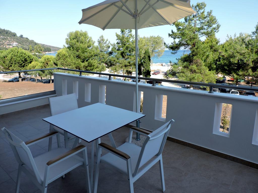 Hatzoudis Luxury Suites Криси Амудия Екстериор снимка