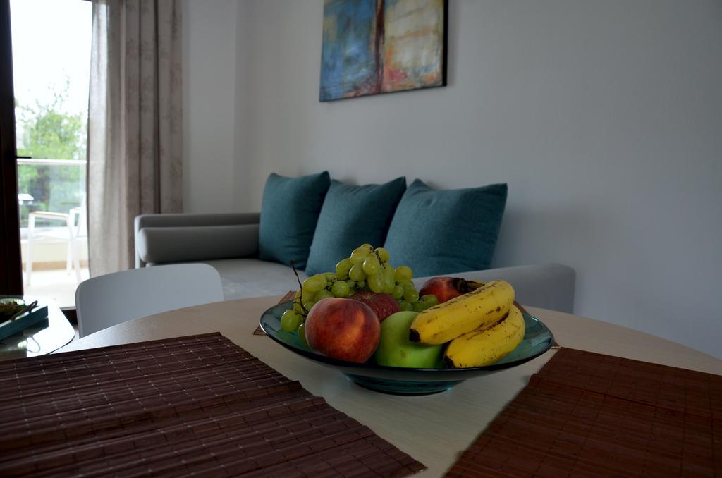 Hatzoudis Luxury Suites Криси Амудия Екстериор снимка