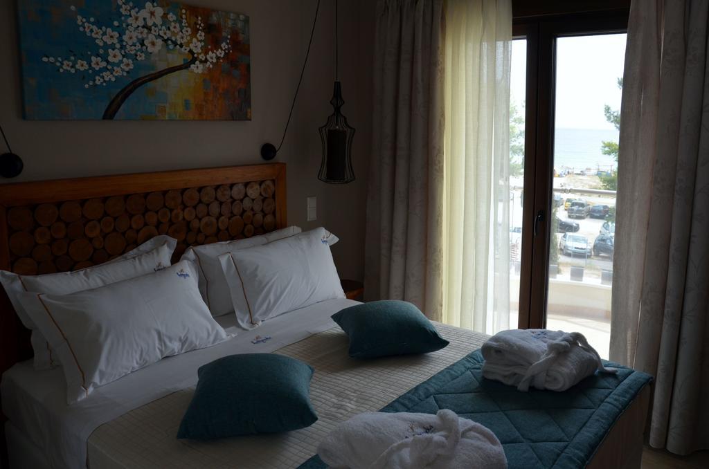 Hatzoudis Luxury Suites Криси Амудия Екстериор снимка